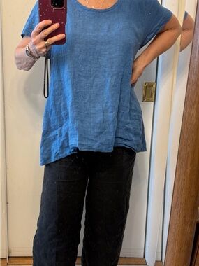 Eileen Fisher Blue Linen Scoop-Neck Short-Sleeve Top